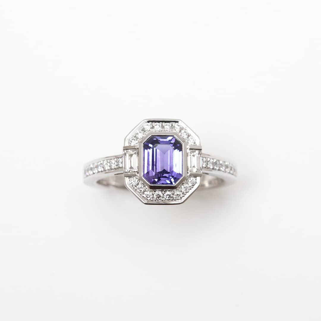 bague saphir violet